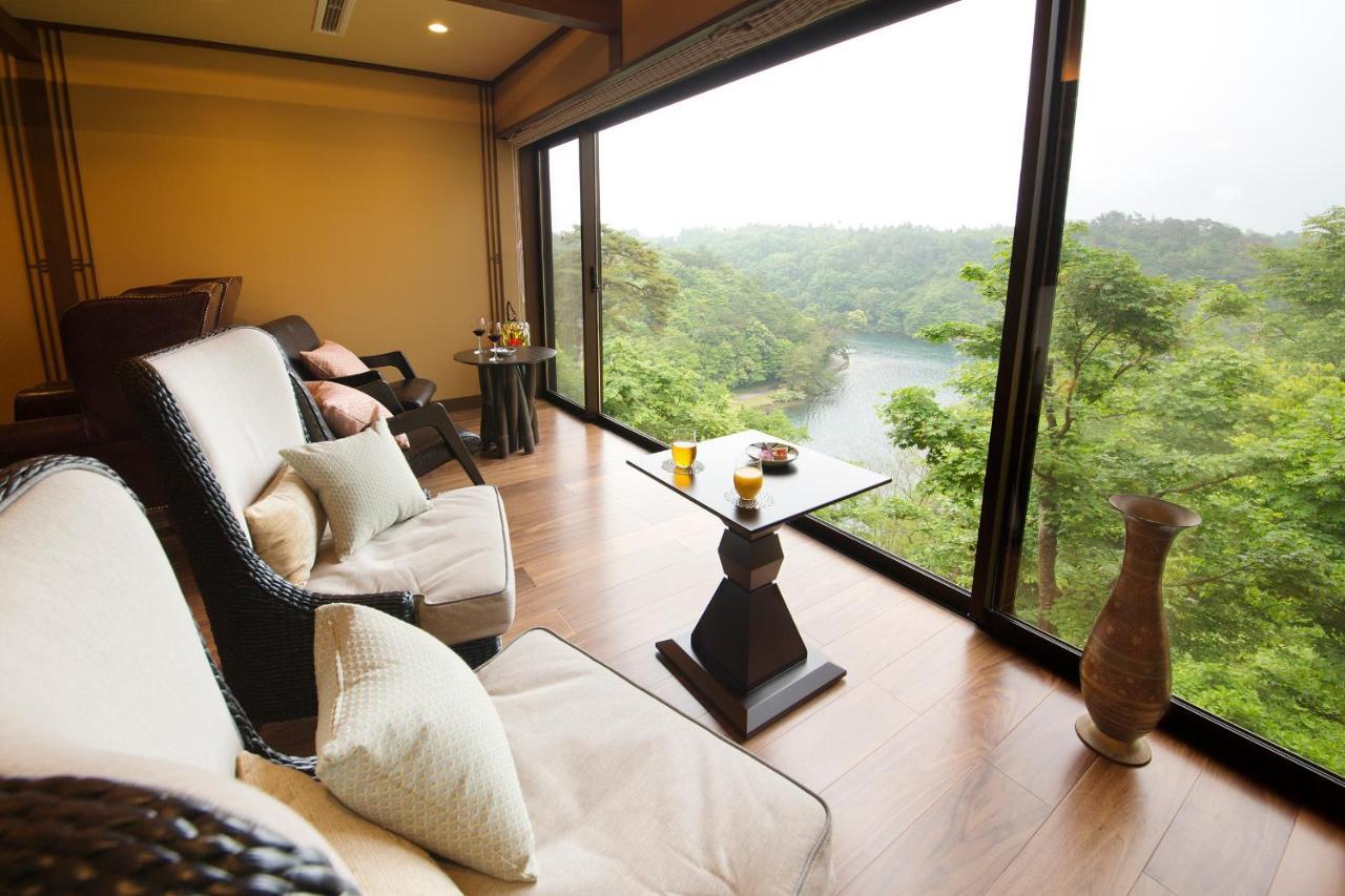 Noto Hyakurakusou Hotell Exteriör bild
