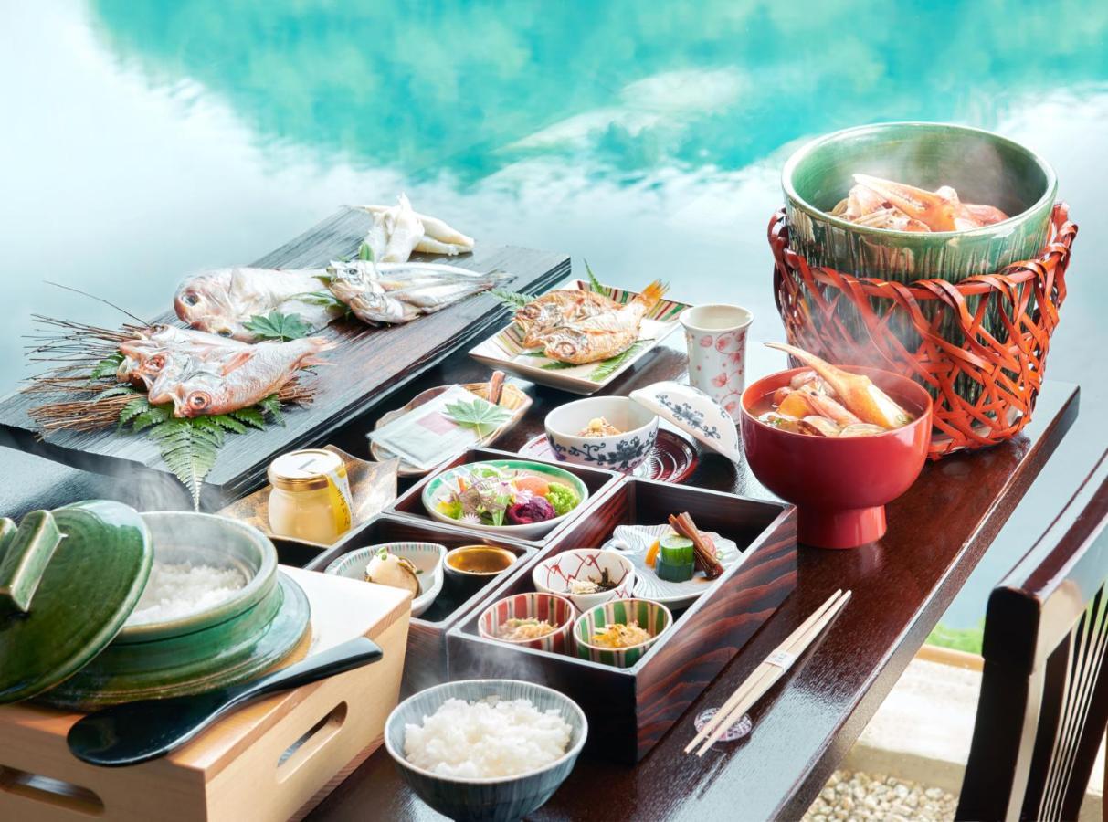 Noto Hyakurakusou Hotell Exteriör bild