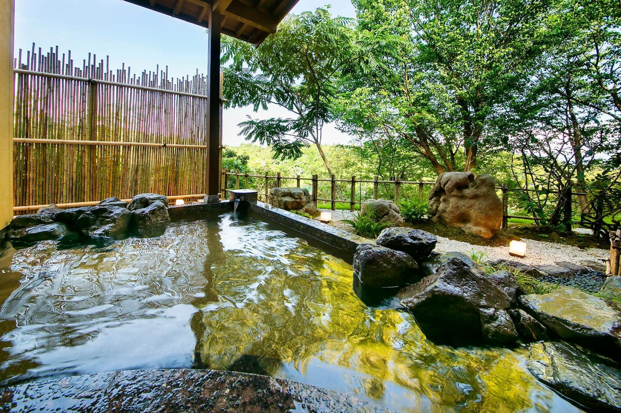 Noto Hyakurakusou Hotell Exteriör bild