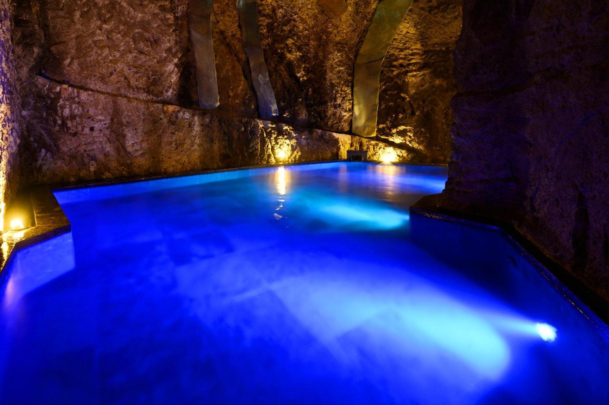 Noto Hyakurakusou Hotell Exteriör bild