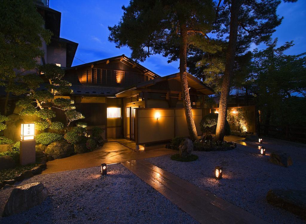 Noto Hyakurakusou Hotell Exteriör bild